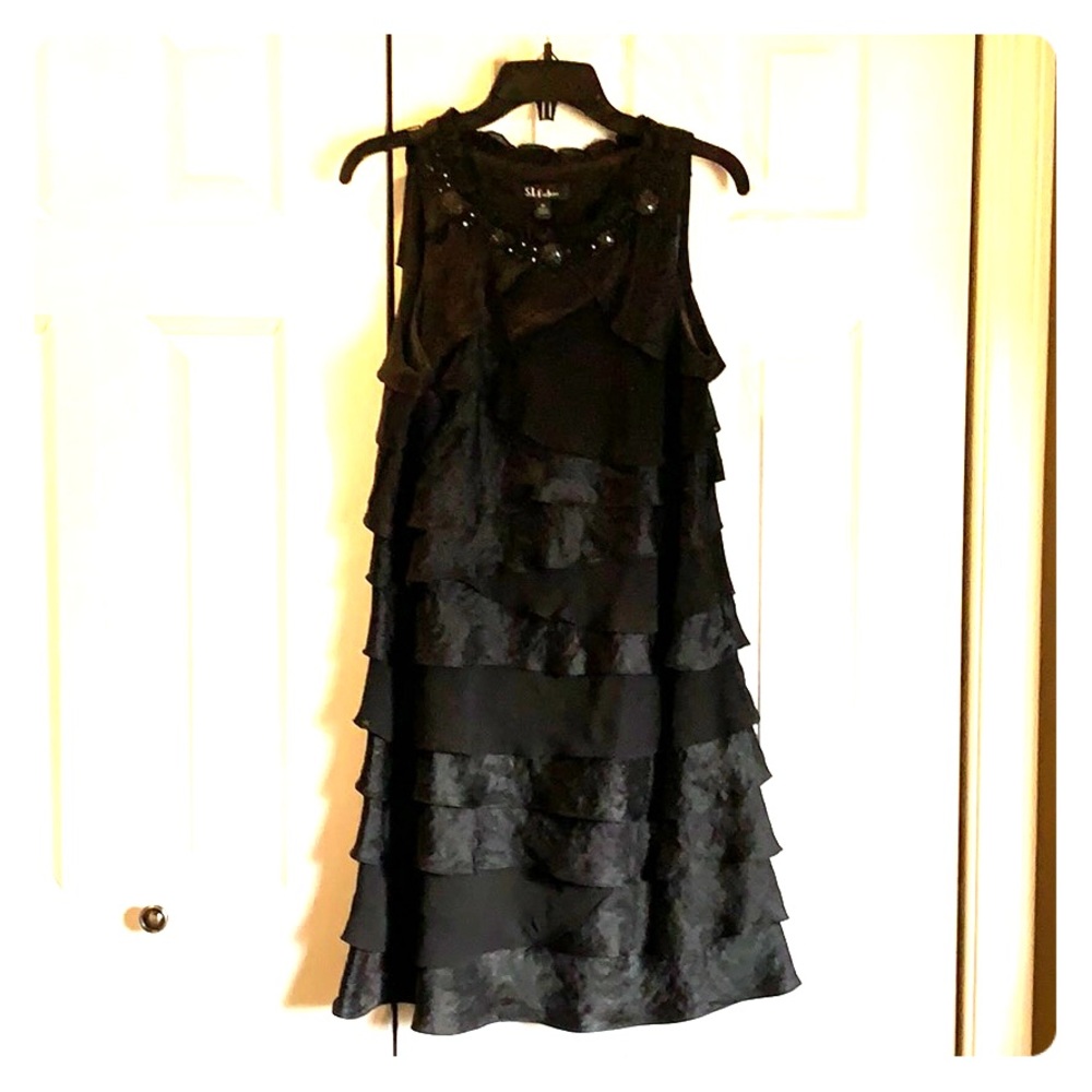 Sleeveless black cocktail dress